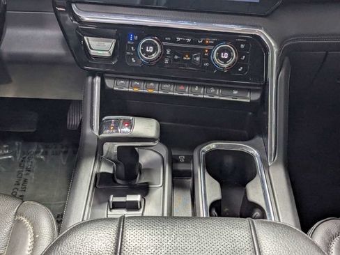 Used 2023 GMC Sierra 1500 Denali w/ Denali Reserve Package AWD/4WD image 13