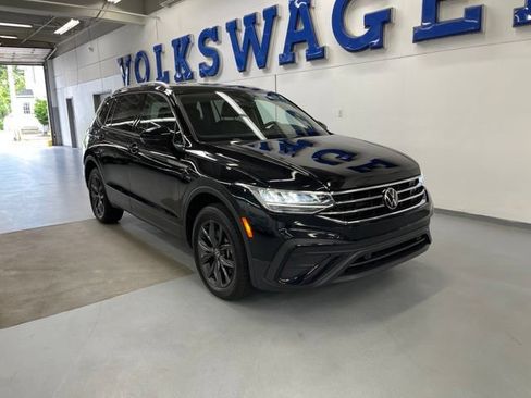 Used 2023 Volkswagen Tiguan SE FWD image 5