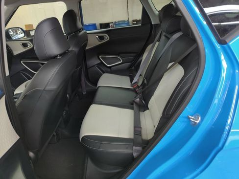 Certified 2024 Kia Soul GT-Line FWD image 6