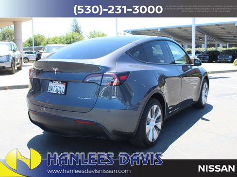 Used 2021 Tesla Model Y Long Range AWD/4WD image 7