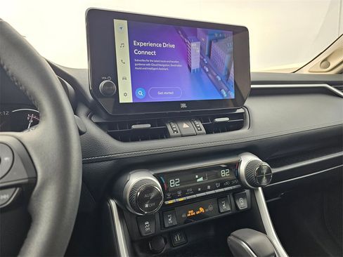 Used 2024 Toyota RAV4 XLE Premium image 25