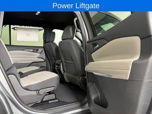 New 2026 Chevrolet Traverse LT w/ Driver Confidence Package AWD/4WD image 21