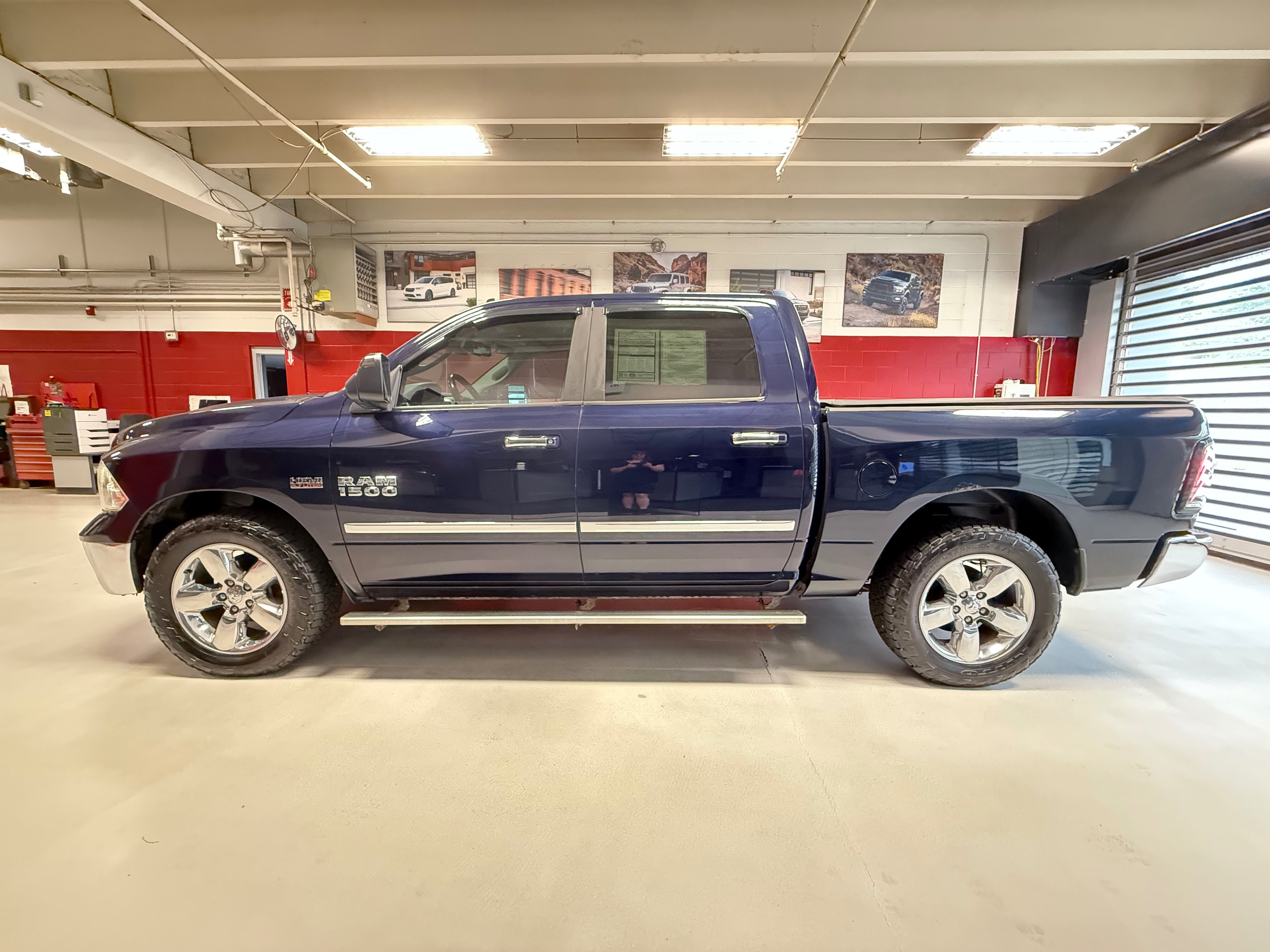 Used 2015 RAM 1500 Big Horn AWD/4WD image 2