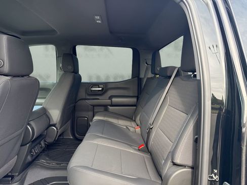 Used 2026 Chevrolet Silverado 1500 Custom RWD image 12
