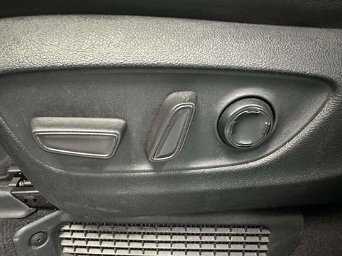 Certified 2023 Toyota Sienna XSE AWD/4WD image 22