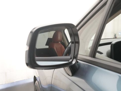 Used 2024 Kia Carnival SX FWD image 27