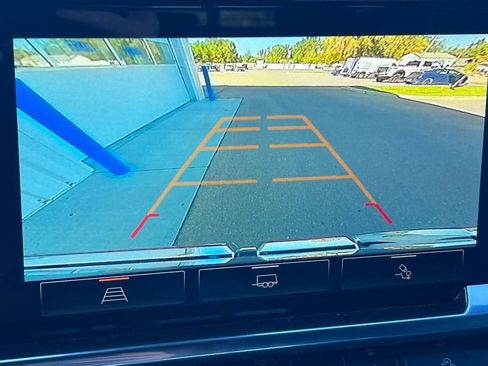 New 2026 GMC Sierra 1500 SLE image 16