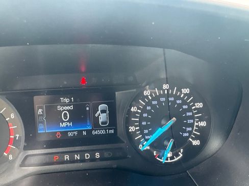 Used 2018 Ford Edge SEL FWD image 11