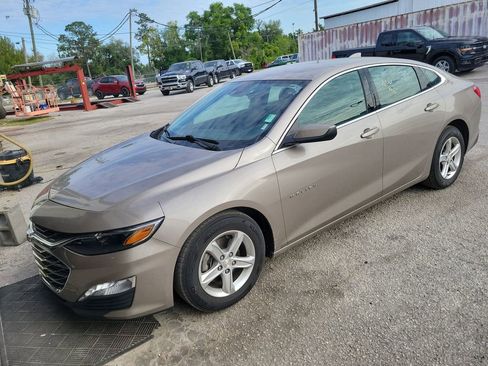 Used 2024 Chevrolet Malibu LT FWD image 7
