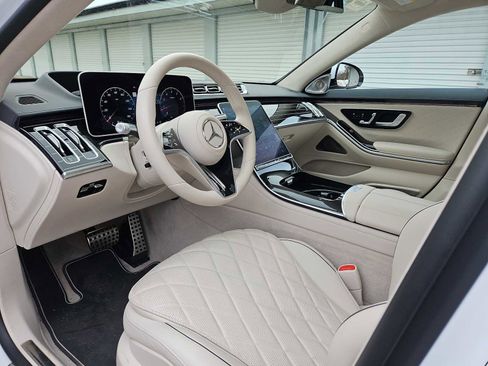 Used 2024 Mercedes-Benz S 580 S 580 image 12