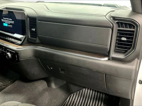 Used 2024 Chevrolet Silverado 2500 LT image 19