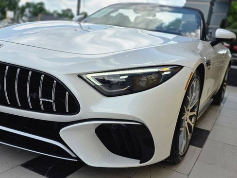 Used 2022 Mercedes-Benz SL 55 AMG 4MATIC image 52