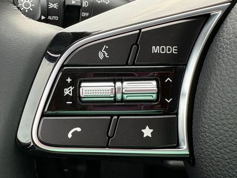 New 2026 Kia Seltos EX FWD image 21