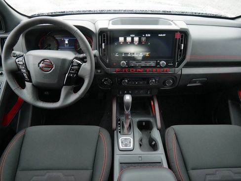 New 2026 Nissan Frontier PRO-4X w/ Pro-4x Convenience Package image 7