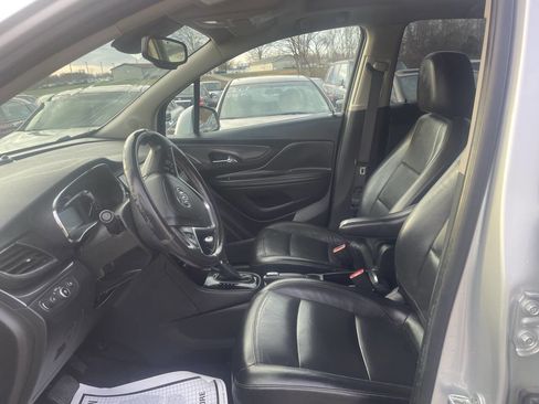 Used 2019 Buick Encore Essence FWD image 10