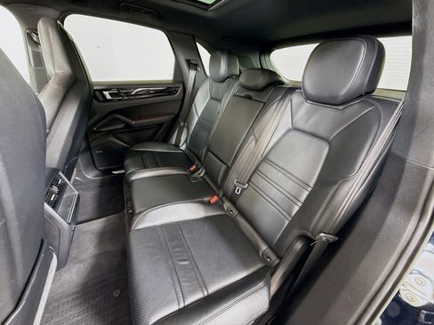 Used 2023 Porsche Cayenne image 24