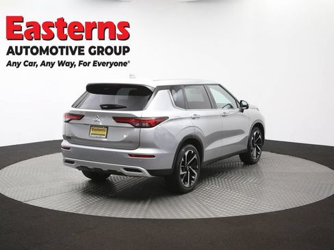 Used 2024 Mitsubishi Outlander SE FWD image 40