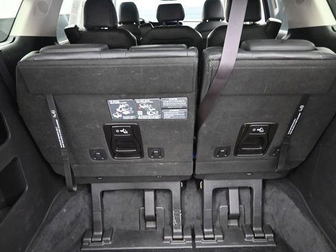 Used 2024 Kia Carnival SX FWD image 10