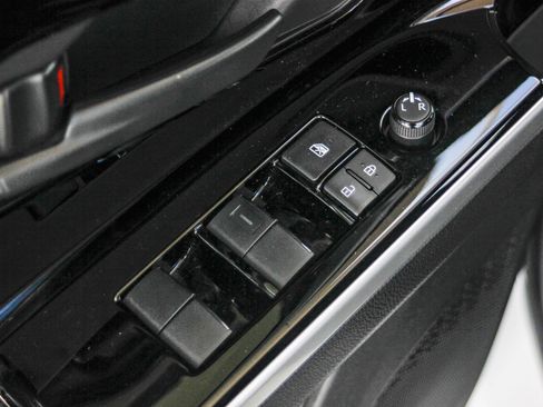 Used 2023 Toyota bZ4X XLE image 25