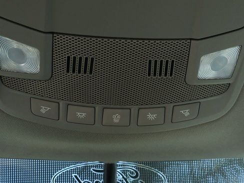 Used 2018 Ford F250 XL w/ Power Equipment Group image 25