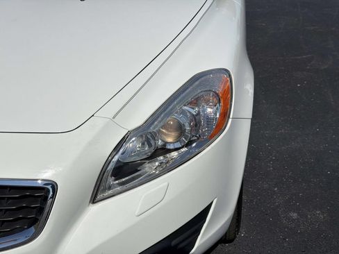 Used 2013 Volvo C70 T5 FWD image 10