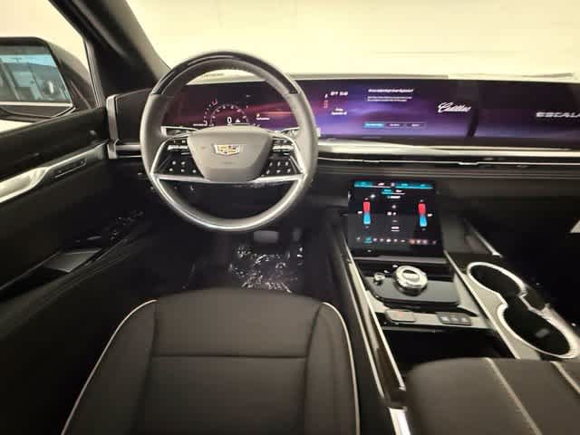 New 2026 Cadillac Escalade Luxury w/ Touring Package AWD/4WD image 34