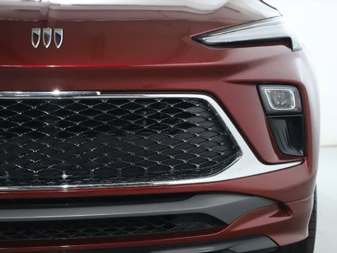 Used 2024 Buick Encore GX Avenir w/ Avenir Convenience Package image 7