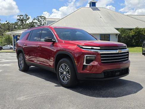 New 2026 Chevrolet Traverse LT w/ Enhanced Driving Package FWD image 7