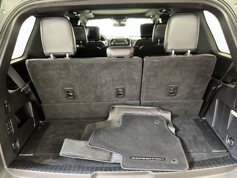 Used 2019 Ford Expedition Limited w/ Equipment Group 303A AWD/4WD image 27