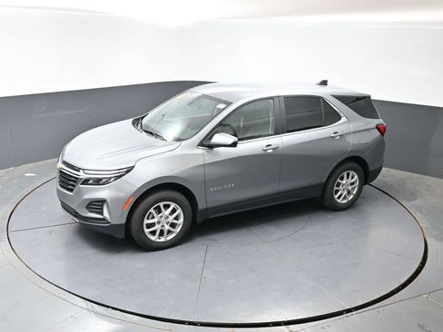 Used 2024 Chevrolet Equinox LT AWD/4WD image 48