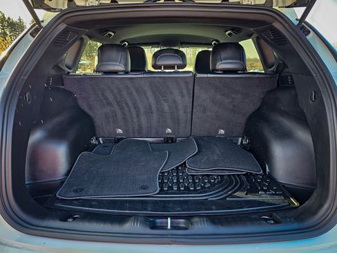 Certified 2024 Jeep Compass Latitude image 32