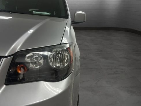 Used 2019 Dodge Grand Caravan GT FWD image 29