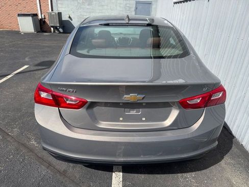 Used 2017 Chevrolet Malibu LT w/ Leather Package image 9
