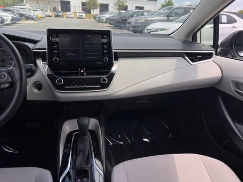 Used 2021 Toyota Corolla LE w/ LE Convenience Package FWD image 15