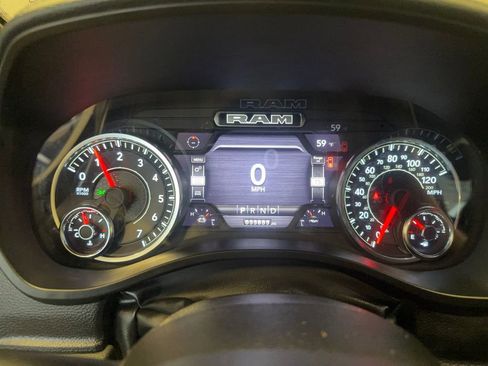 Used 2024 RAM 1500 Laramie AWD/4WD image 12