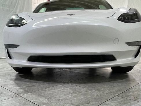 Used 2023 Tesla Model 3 Standard Range image 12