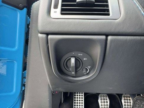Used 2011 Aston Martin V12 Vantage Coupe RWD image 24