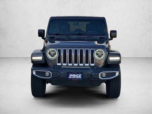 Used 2019 Jeep Wrangler Unlimited Sahara AWD/4WD image 2