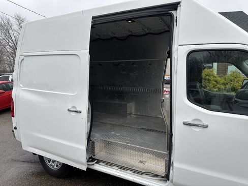 Used 2017 Nissan NV 3500 SL w/ Technology Package image 25