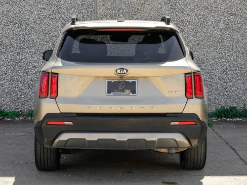 Used 2021 Kia Sorento SX Prestige image 10