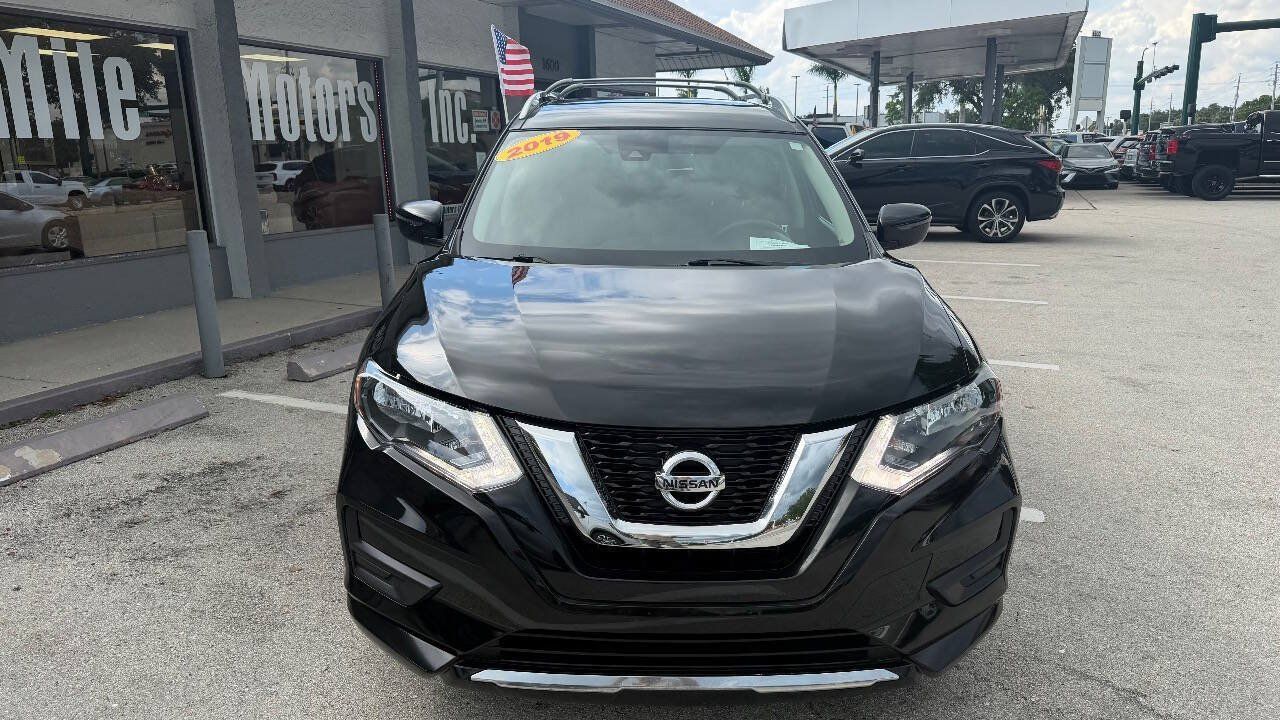Used 2019 Nissan Rogue SV FWD image 2