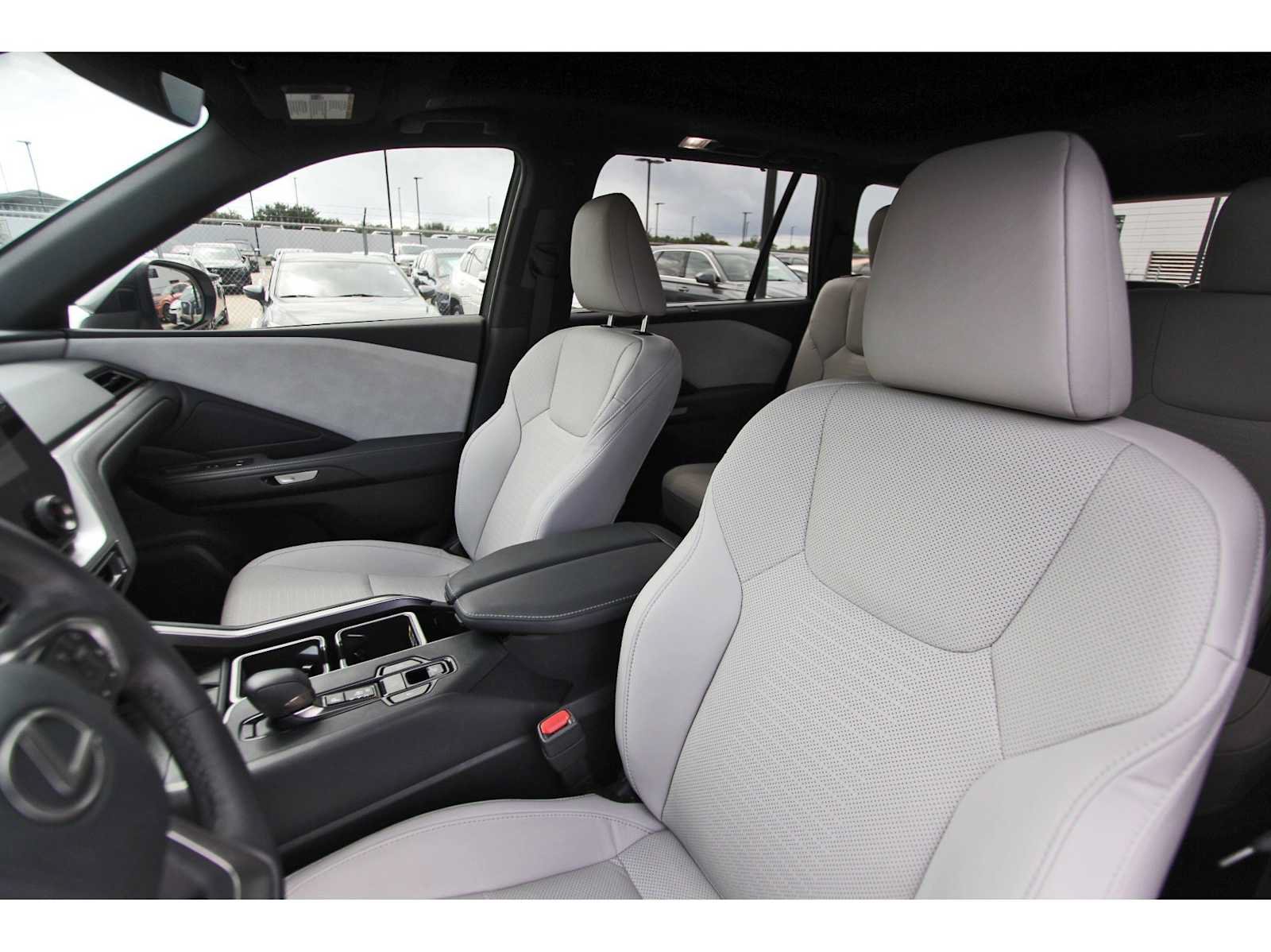 Used 2024 Lexus TX 350 FWD w/ Captains Chair Package image 11