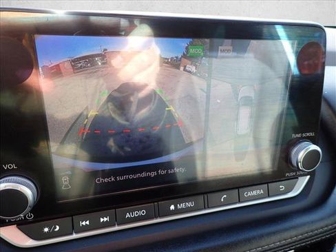 Used 2021 Nissan Rogue SV AWD/4WD image 25