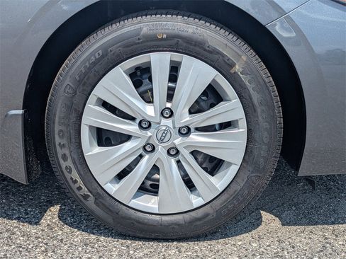 New 2025 Nissan Sentra S image 11