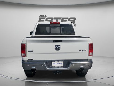 Used 2016 RAM 1500 Laramie w/ Convenience Group AWD/4WD image 3
