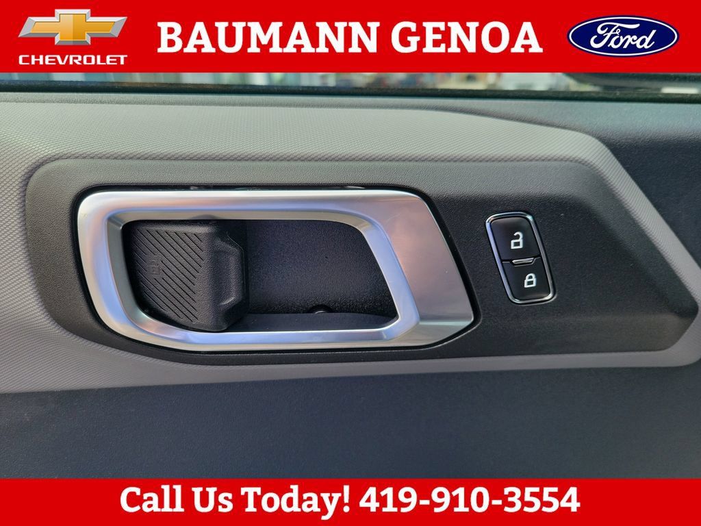 Used 2023 Ford Bronco Black Diamond AWD/4WD image 11