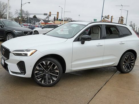 New 2026 Volvo XC60 B5 Ultra w/ Protection Package Premier image 3