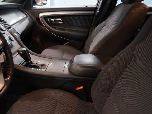 Used 2016 Ford Taurus SEL image 7