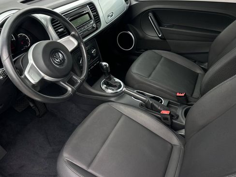 Used 2013 Volkswagen Beetle 2.5 FWD image 10