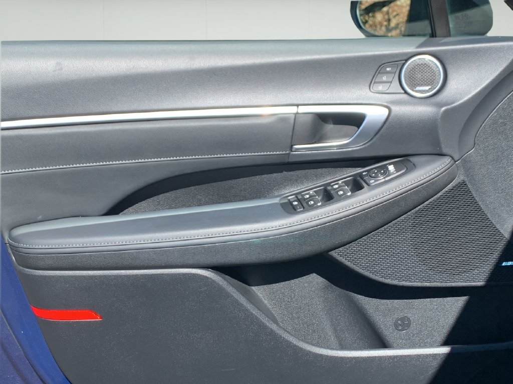 Used 2021 Hyundai Sonata Limited FWD image 16